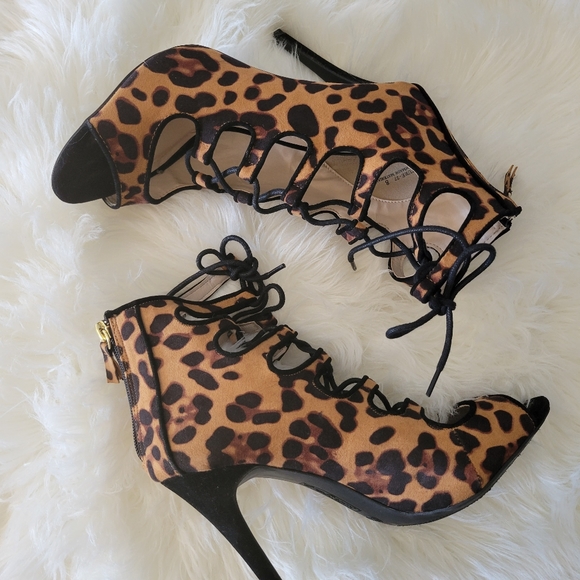 Anne Michelle Leopard Lace up Heels (Sz 8) - Picture 4 of 6